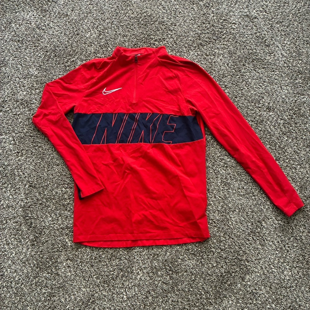 Nike Men's Large Red Quarter-Zip Long Sleeve Pullover Shirt
